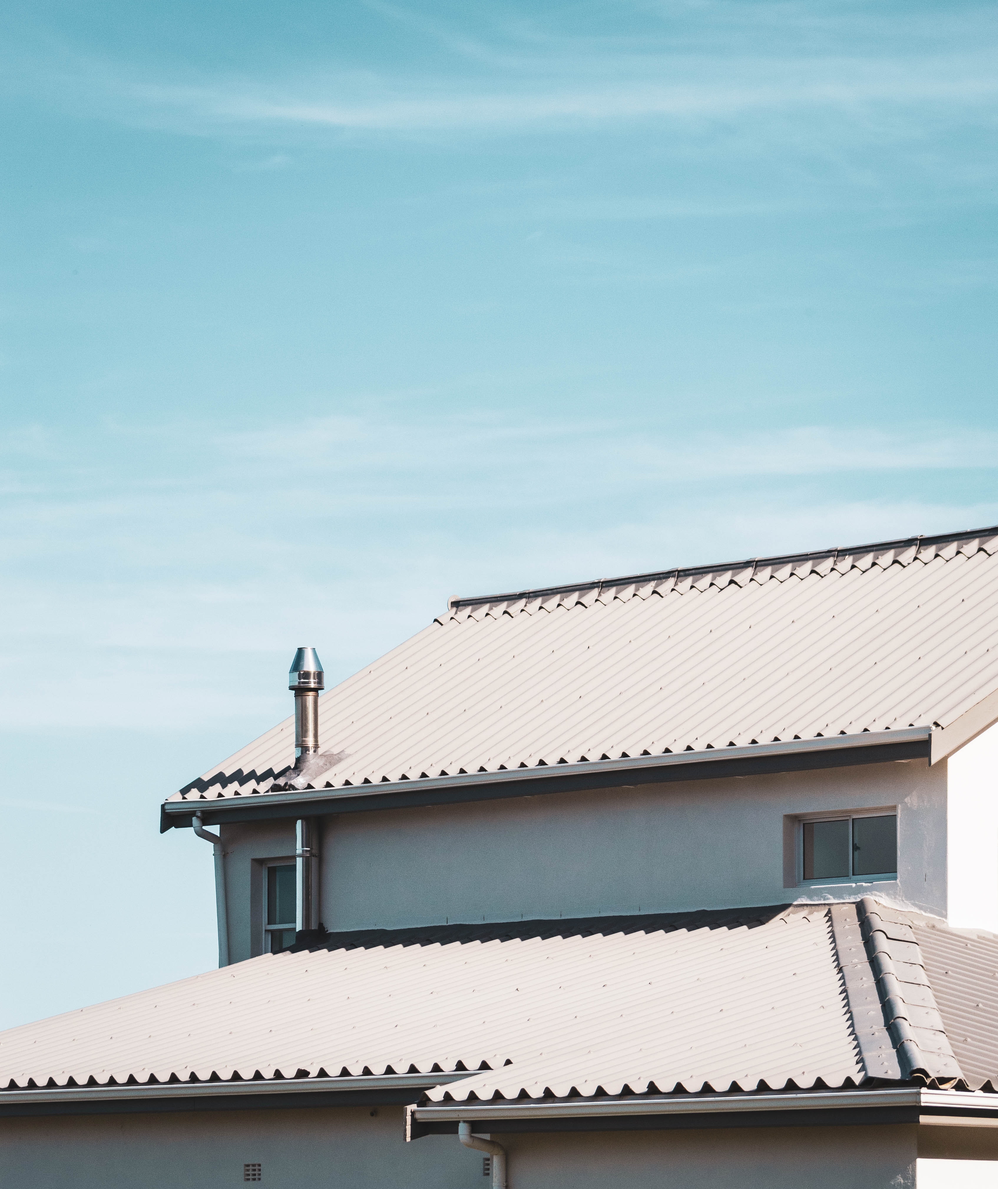 Roof & Gutter